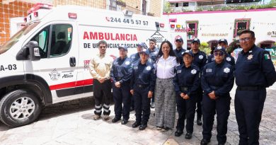 Gobierno de Atlixco prioriza la salud con entrega de ambulancia
