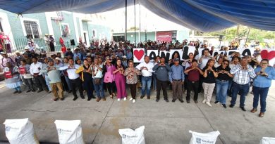 Ana Laura Altamirano entrega apoyo para el campo en San Pedro Benito Juárez