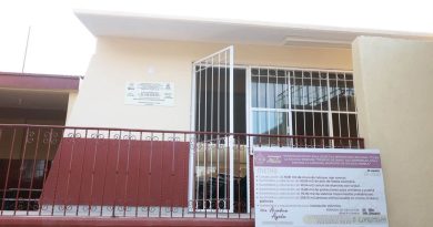 Gobierno de Atlixco sigue invirtiendo en educación: entrega aula en la Carolina